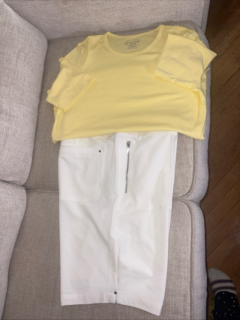 Chico's Zenergy White Sz 12 & Yellow Top Sz L